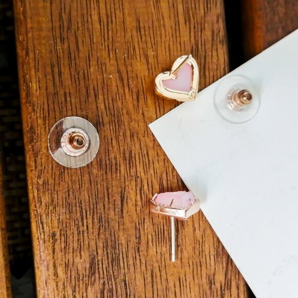 Kendra Scott Ari Heart Rose Gold Stud Earrings Light Pink Drusy - Picture 4 of 4